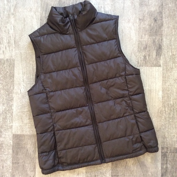 Banana Republic Jackets & Blazers - Banana Republic Puffer Vest Size Medium